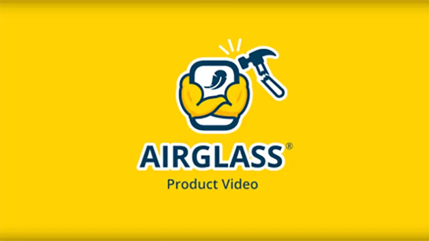 Video about BROTECT AirGlass technology – explains material properties and shows correct installation on the device.